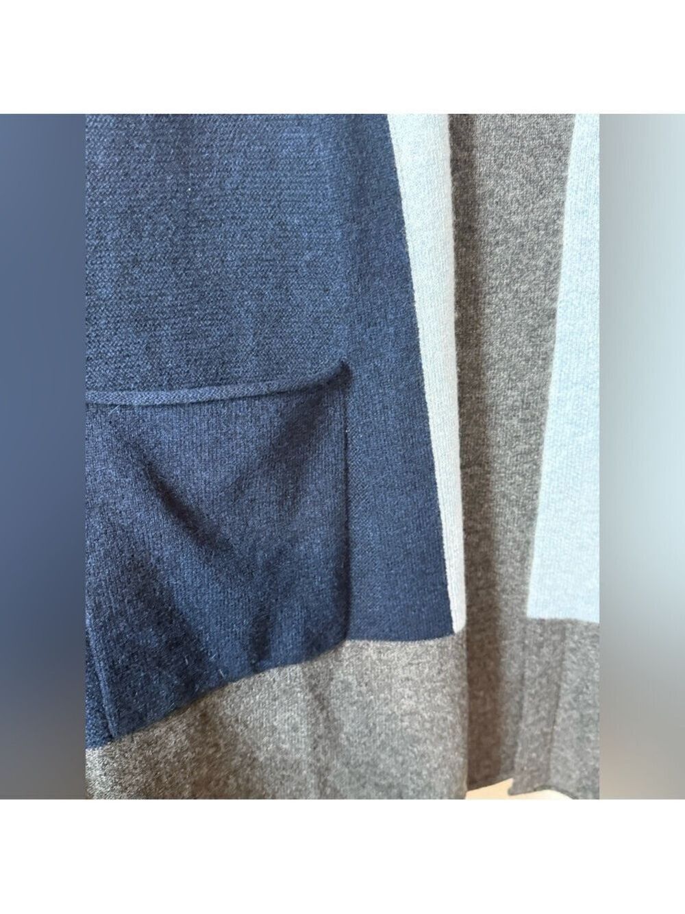 Cashmere Cashmere Blue Grey Colorblock Cardigan - Picture 6 of 9